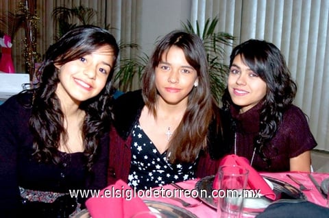 23122010 Edith, Any y Nancy.