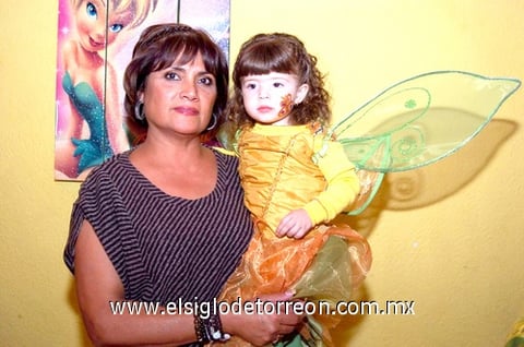 23122010 Lety Gutiérrez y Nabile Samaniego Espinoza.