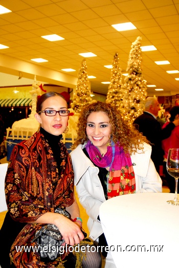 25122010 Eugenia Hernández y Lorena Almaguer.