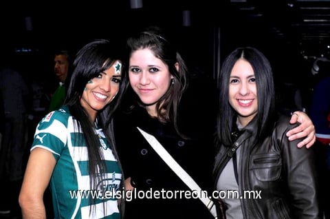 25122010 Laura, Cindy y Pamela.