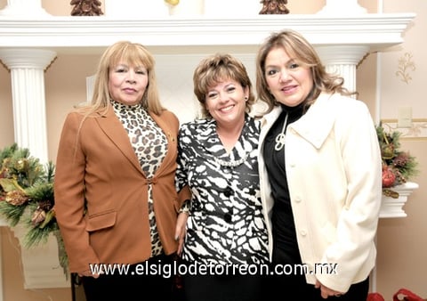 26122010 Lety, Betty y Josefa.