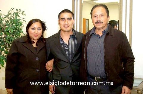 25122010 Nidia Acosta, Francisco Javier Sánchez y Martín Pérez