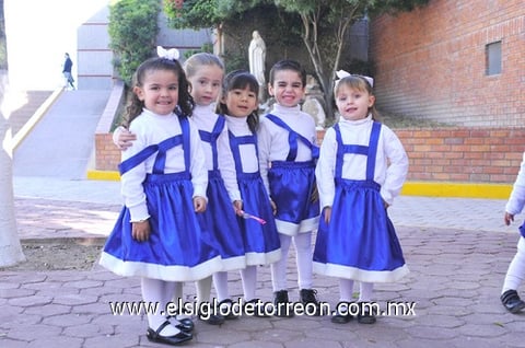 27122010 Juliana, Regina, Marcelo y Kelly.