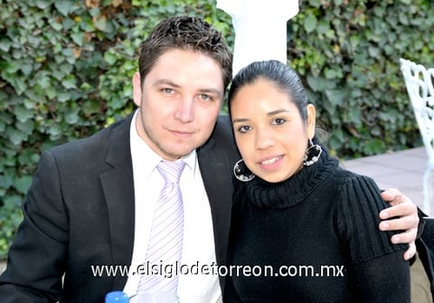 28122010  Garza y María Elena de Garza.