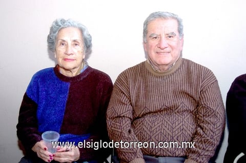 31122010 María Aurora y Francisco Revueltas.