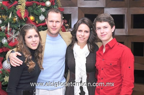 Lorena, Roberto, Lorena y Roberto.