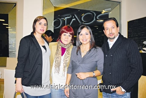 Belinda Dávila, Nancy López, Isabel Herrera y Alfonso Saldaña.