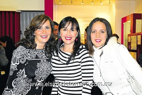 Vero, Paty y Vane Castaños.