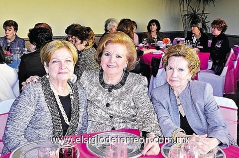 Martha, Guille y Delfina.