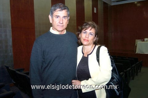 03012011 Rosa Gámez Reyes Retana y Magdalena Madero.