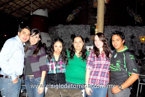 04012011 Cecy, Merris, Damaris y Adry.