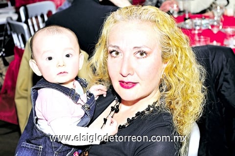 04012011 Edurne Izaguirre y Gahalijertcy de Izaguirre.