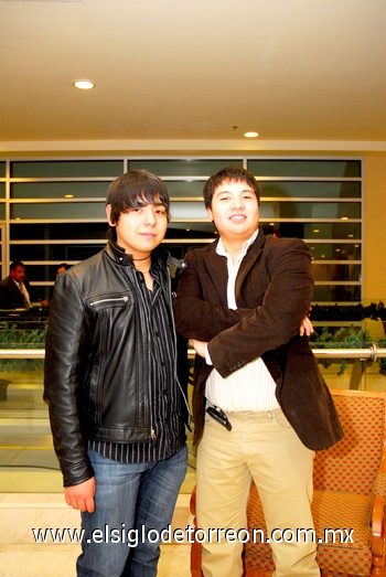 05012011 Amin Dipp y Víctor Ávalos.