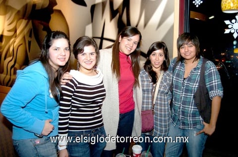 07012011 Ale Arce, Paloma González, Mariana Barraza, Mónica Espinosa y Adriana Carlos.