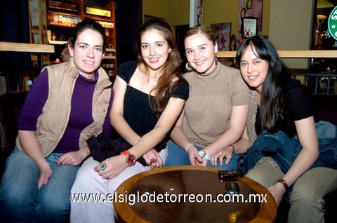 07012011 Mariana Caballero, Mayi Ude, MaryFer del Río y Niza Murillo.