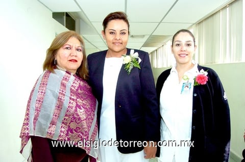 07012011  Chávez, Adriana Martínez y Deborah Rodríguez.