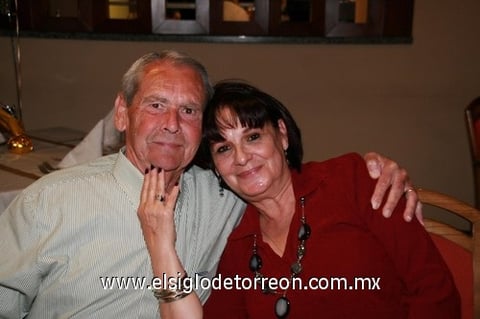 06012011  y Patty Johnson.