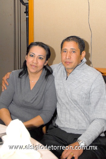 06012011 Mario Espinoza y Laura Muro.