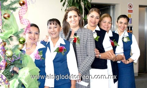 09012011  Martínez, Elizabeth Rodríguez, Pbro. Jorge Ramos, María Solís e Isabel Torres.