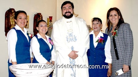 09012011 Rodríguez, María Solís, Isabel Torres, Perla Ramos, Lourdes Zamarrón y Norma Sandoval.