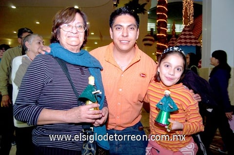 09012011 Chelín, Daniel y Frida.