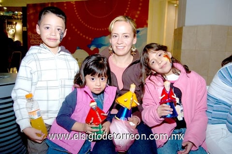 09012011 Contreras Reza, Karla, Danna Valeria, Óscar René y Claudia.