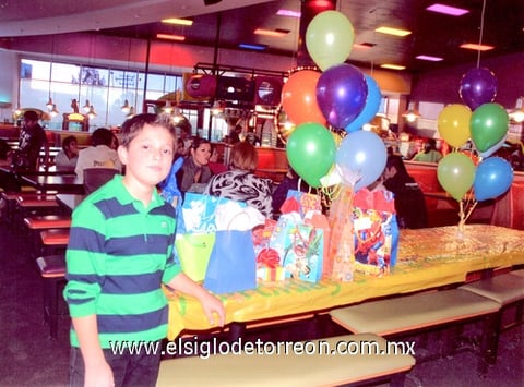 09012011  Ángel Salcido Galindo recientemente fue festejado por su cumpleaños número once, sus papás son; Jorge Salcido Portillo y Margarita Galindo de Salcido.