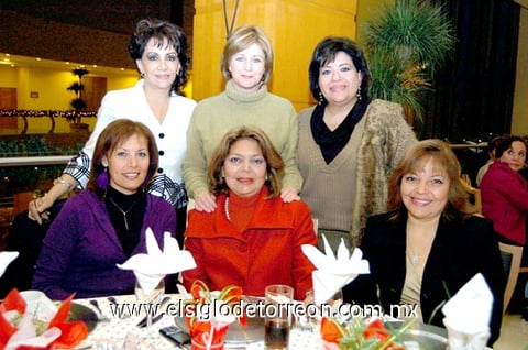 10012011  Laura, Hellen, Margott, María Luisa y Lucero Charis.