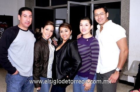 11012011 Castro, Arely Ramos, Alejandra Gasso, Mimi Morales y Jesús Silva.