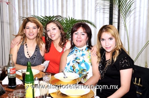 12012011 , Olivia, Xóchitl y Lupita.
