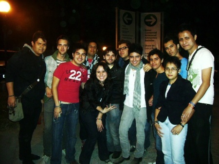Después del concierto de Yuridia en Monterrey: Richie, Ángelo, Nis, Rubén, Sol, Jorge, Javo y Fersho.