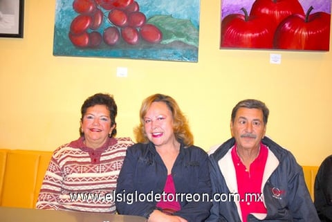 13012011 Lilian Campos, Antonieta Galván y Beto Rodríguez.
