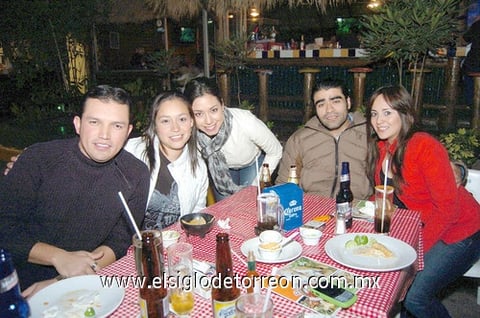 16012011 Yumina, Casandra, José Luis y Brenda.