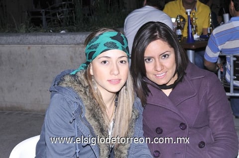 16012011  y Rocío.