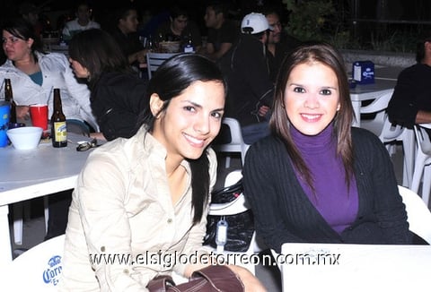 16012011 Sánchez y Samantha Hernández.