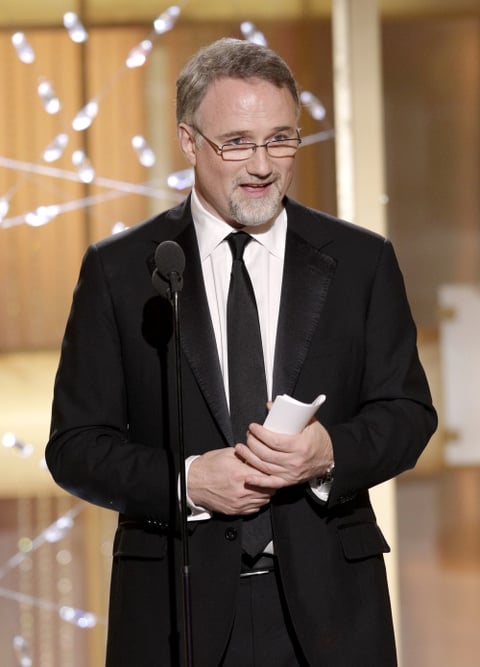 El mejor director. David Fincher se llevó el Globo de Oro como mejor director. Fincher obtuvo la estatuilla por su trabajo en The social network.