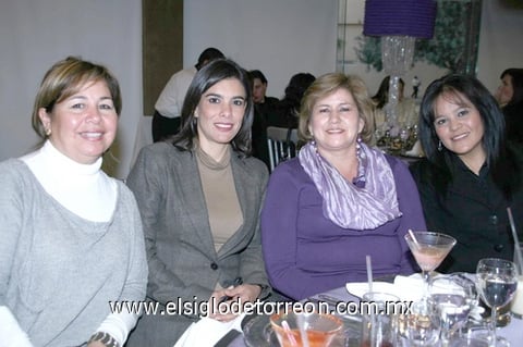 19012011 Silva, Angélica, Graciela de Onofre y Nydia de los Santos.