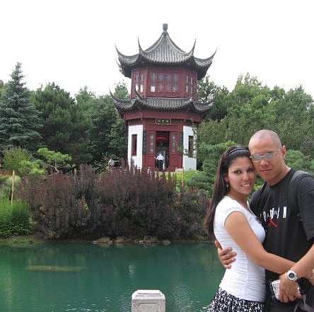 Los laguneros Rebeca Montoya Campos y
Francisco Sosa Cuevas, en el Parque Chino de Montreal donde radican.