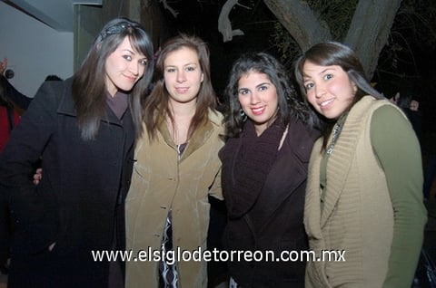 21012011 Quintero, Maye Sánchez, Gaby Noyola y Eva Ortiz.