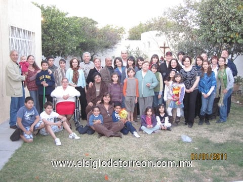 21012011 de Año Nuevo de las familias Hernández, Aguirre, Balderas, González, Ruiz de Esparza, Islas y Arteaga.