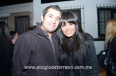 21012011 Torres y Libny Sánchez.