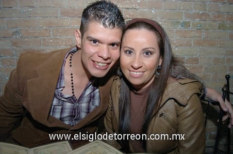 20012011  Martín y Cynthia Ortiz.