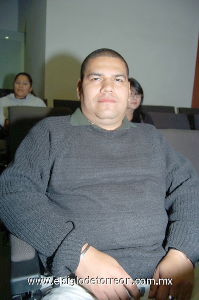 21012011 Ernesto Barrios en reciente evento cultural.