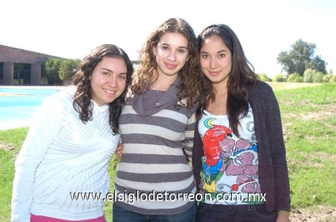 22012011 Dany y Oli.