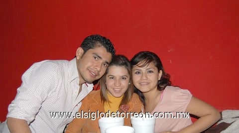 23012011 Torres, Regina Olivares y Lizeth Torres.