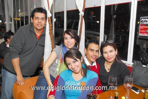 23012011  Prisa, Aura, Alex y Rossy.