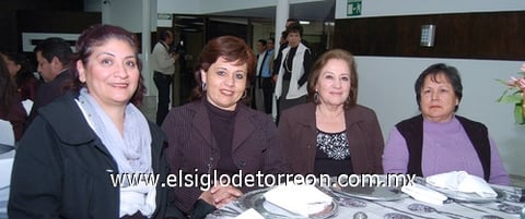23012011  Casas, Silvia Villarreal, Magda de la Cruz y Alejandra Hernández.
