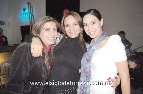 24012011  Huerta, Gina Romero y Diana Chávez.