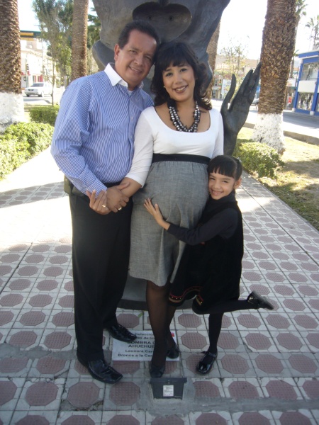 Previo a la llegada de la ‘cigüeña’: familia Guerrero Rentería.