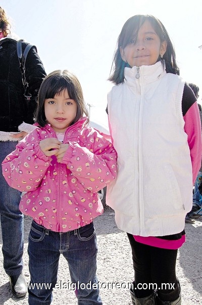 28012011 y Azalia.